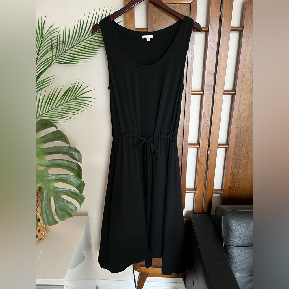 *Like New!* GAP Sleeveless Tie-Waist Midi Dress, size M